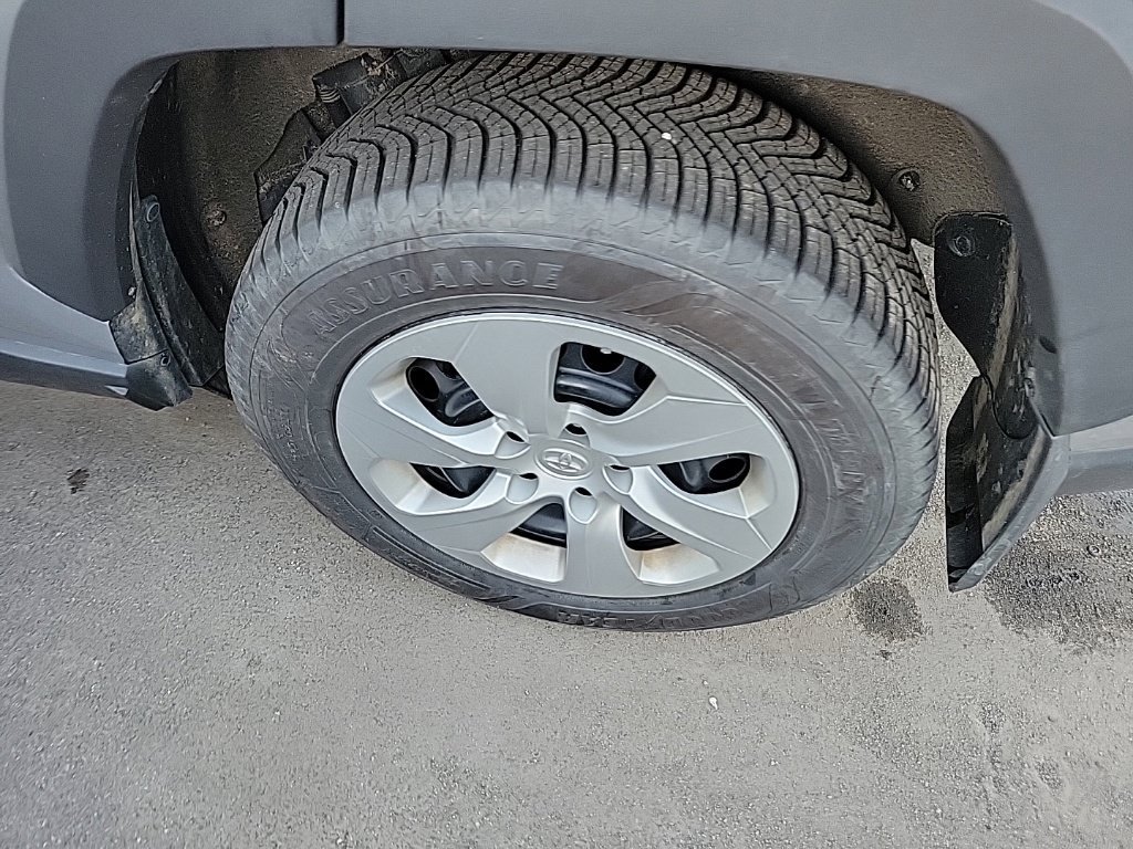 Used 2020 Toyota RAV4 LE w/ All Weather Liner Package AWD/4WD image 5