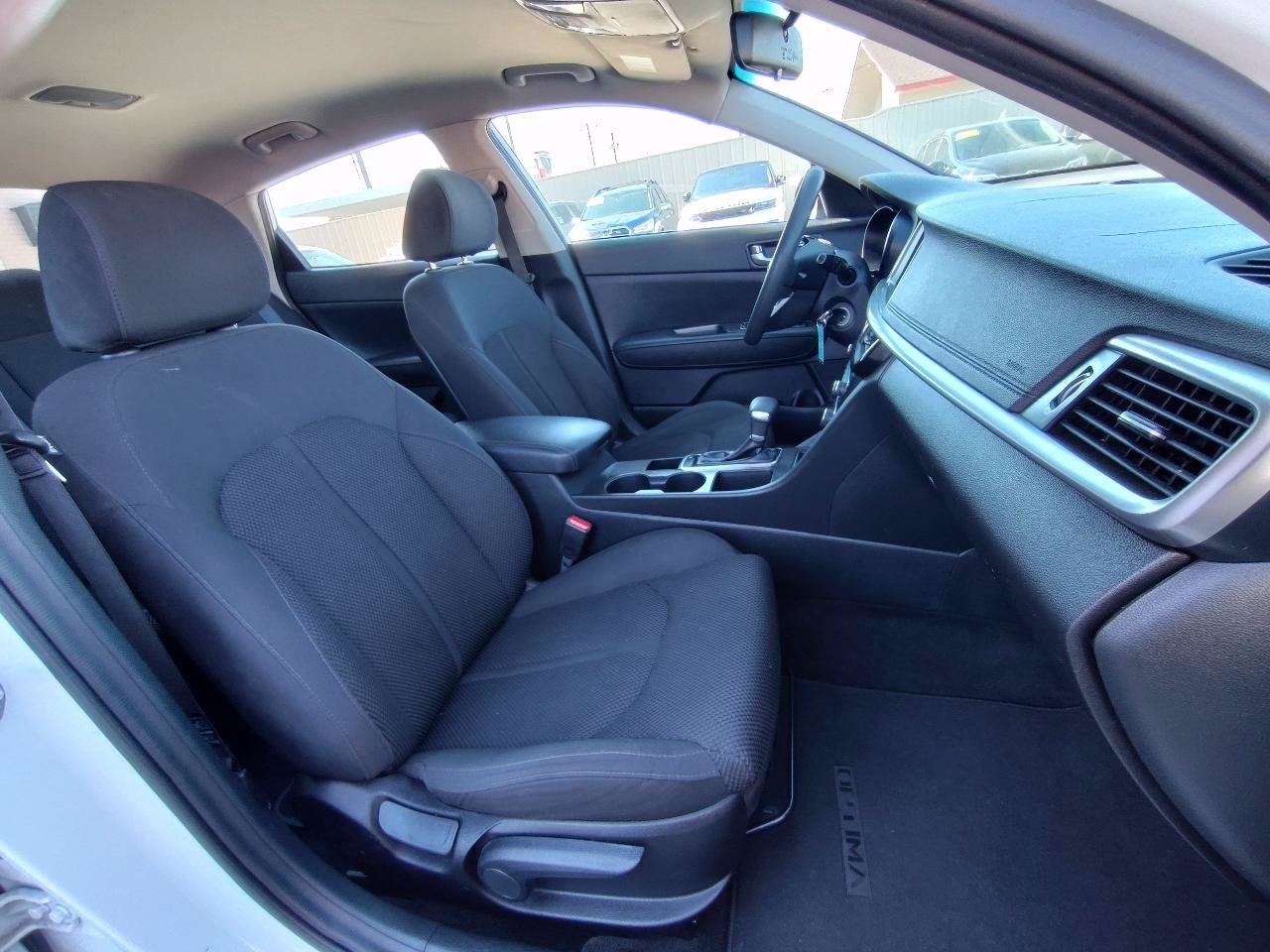 Used 2019 Kia Optima LX FWD image 44
