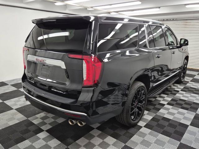 Used 2022 GMC Yukon XL Denali image 6