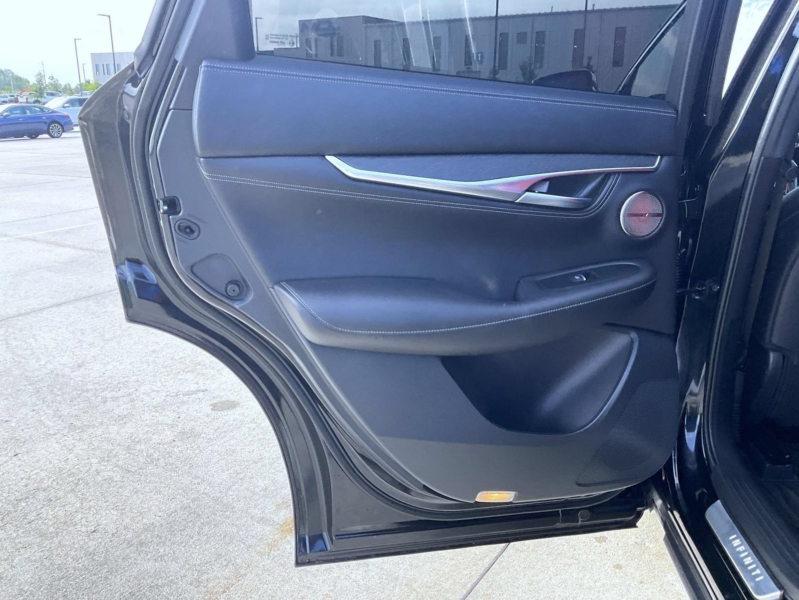 Used 2023 INFINITI QX55 Sensory w/ Lighting Package AWD/4WD image 18