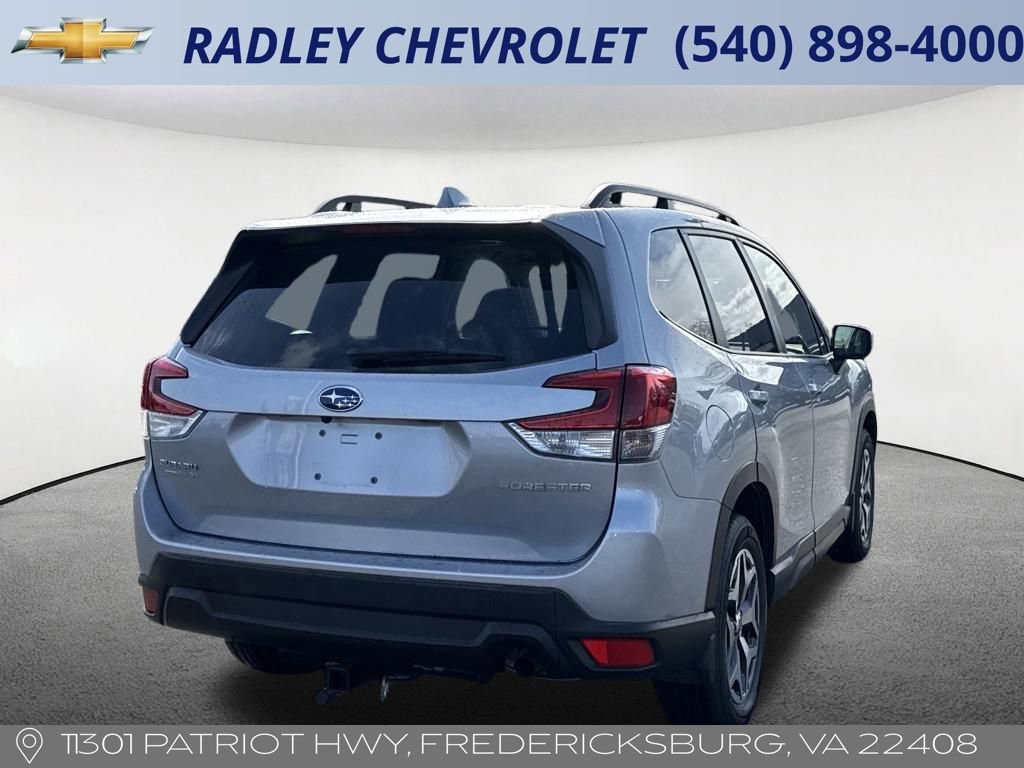Used 2023 Subaru Forester Premium AWD/4WD image 18
