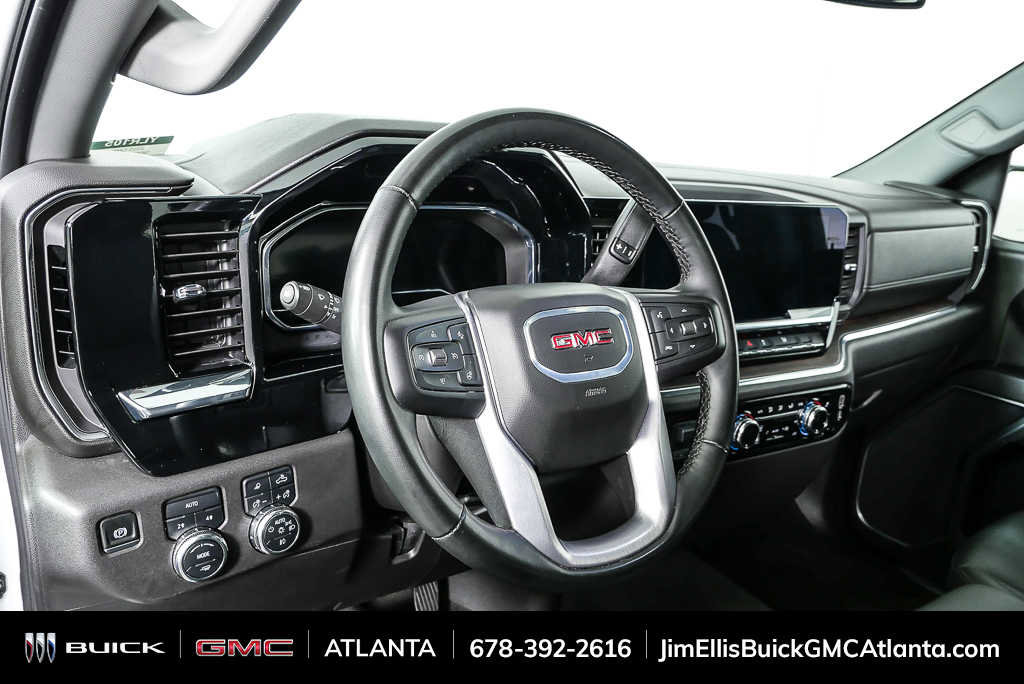 Used 2025 GMC Sierra 1500 SLT image 4
