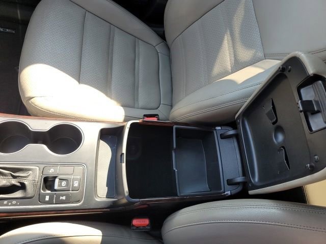 Used 2017 Kia Sorento EX w/ EX Advanced Touring Package image 23