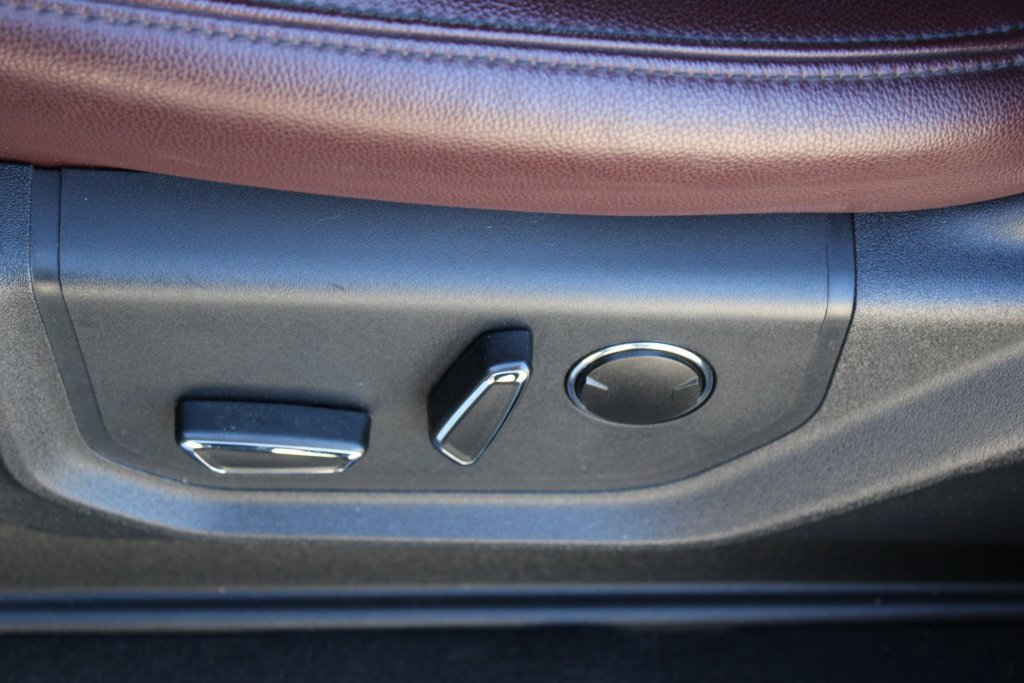 Used 2024 Ford Expedition Limited image 27