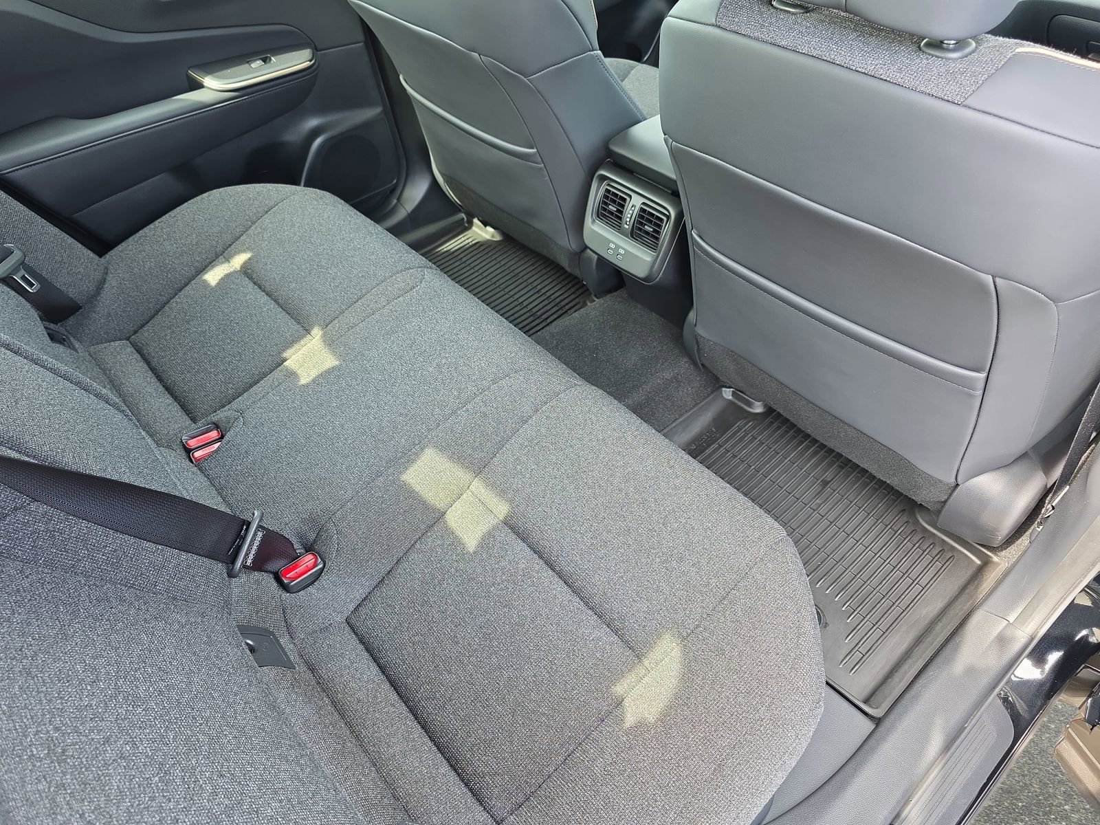 Used 2023 Toyota Crown XLE image 11