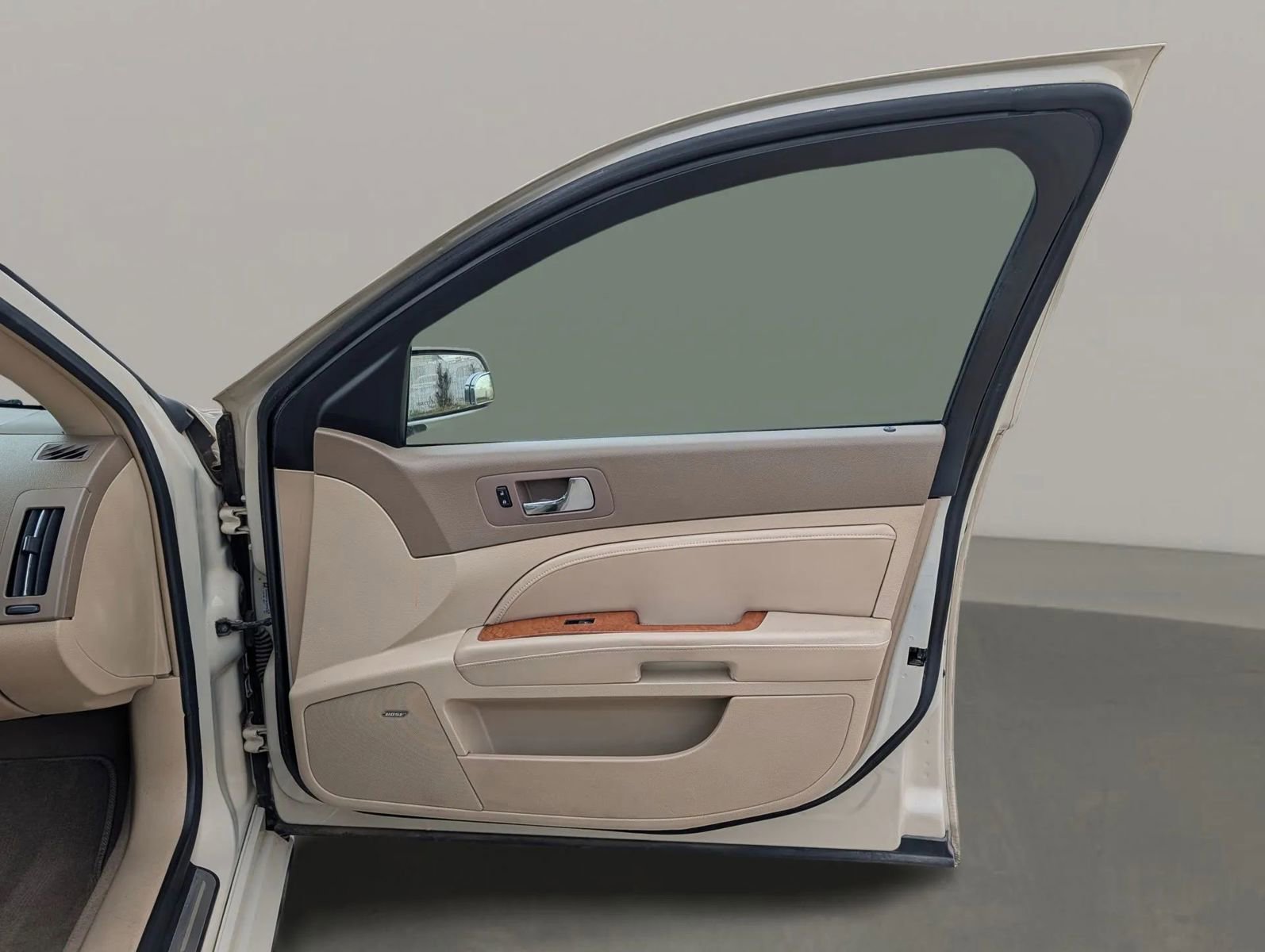 Used 2011 Cadillac STS RWD image 35