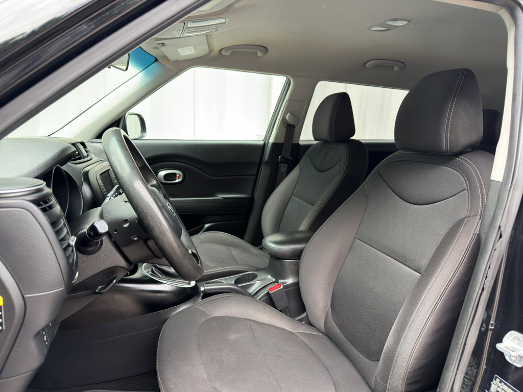 Used 2017 Kia Soul FWD image 11