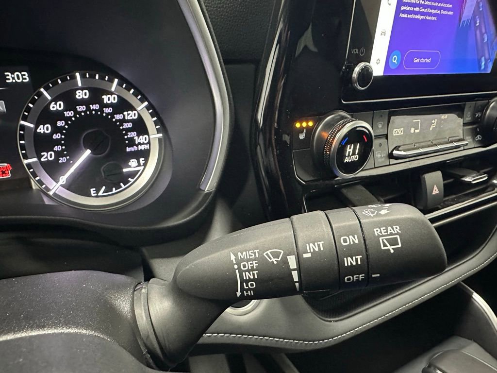 Used 2025 Toyota Highlander XLE image 22