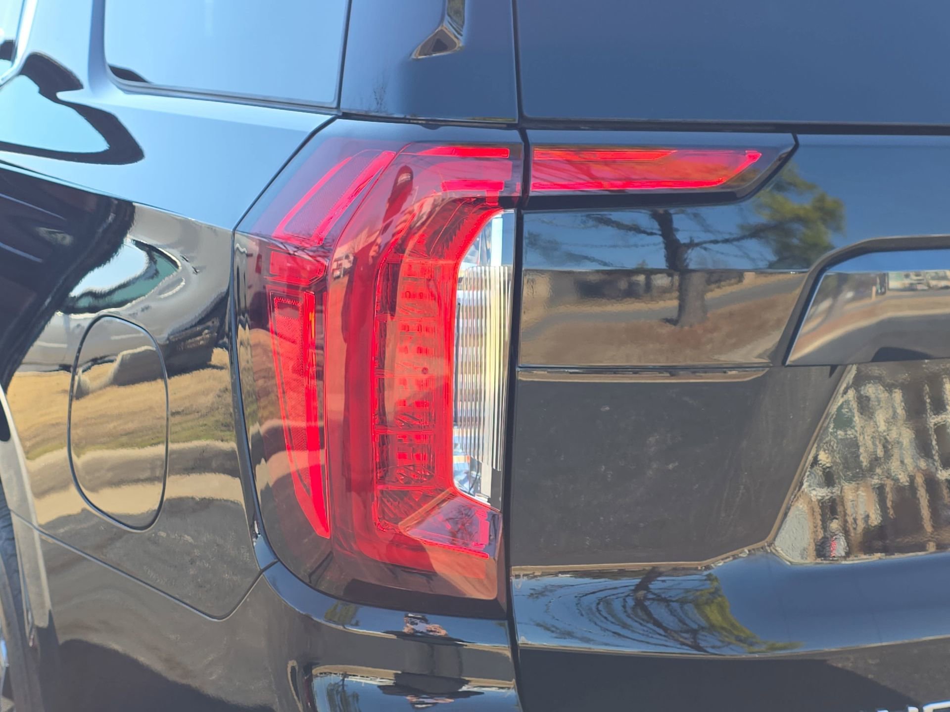 Used 2024 GMC Yukon Denali Ultimate image 33