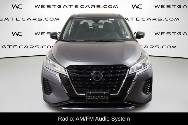 Used 2021 Nissan Kicks S image 2