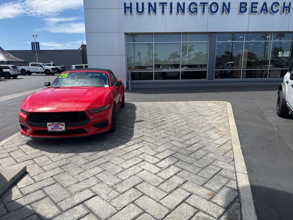 Used 2025 Ford Mustang Premium image 22