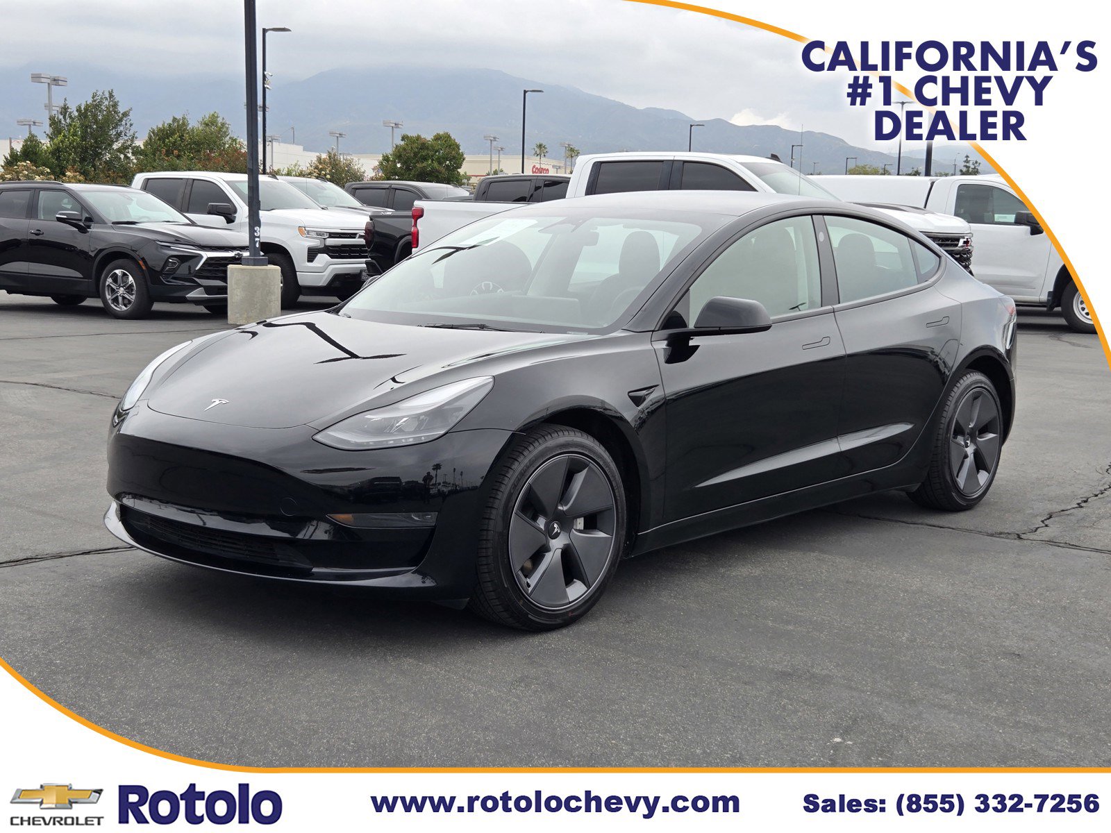 Used 2023 Tesla Model 3 Standard Range image 3