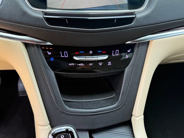 Used 2018 Cadillac XT5 Premium Luxury FWD image 18