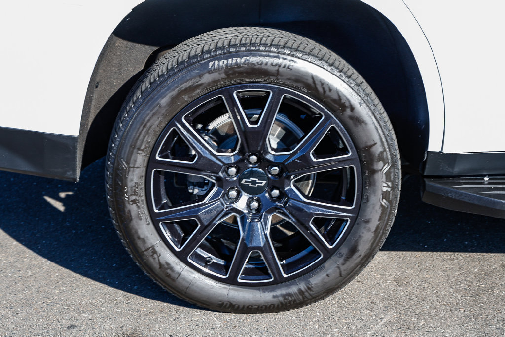 Used 2024 Chevrolet Tahoe Premier AWD/4WD image 19