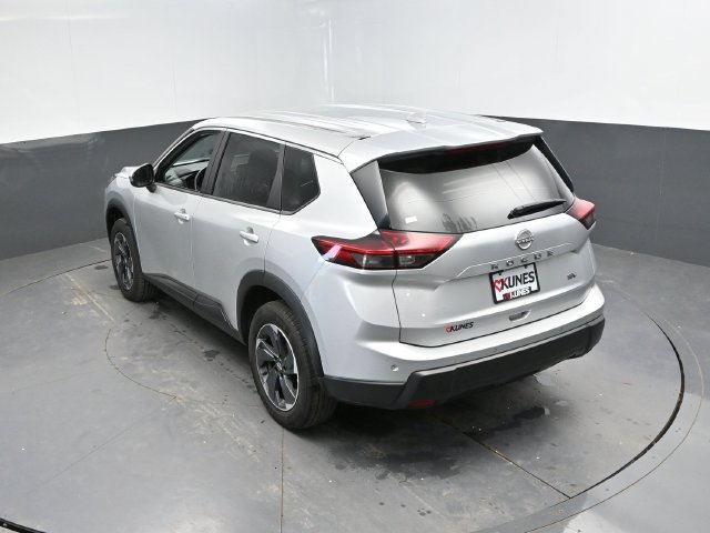 Used 2024 Nissan Rogue SV FWD image 43