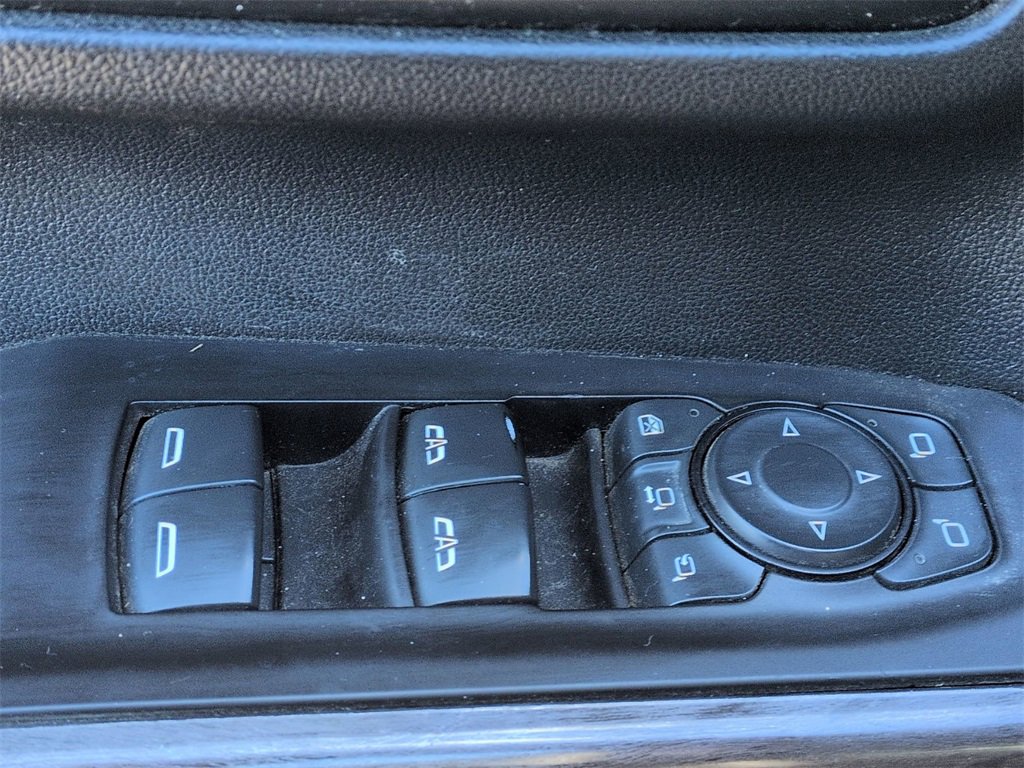 Used 2021 Chevrolet Silverado 2500 LTZ w/ LTZ Premium Package image 16