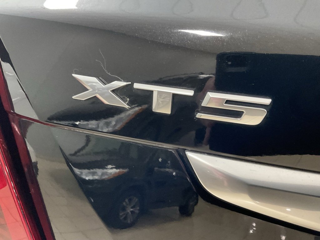 Used 2021 Cadillac XT5 Premium Luxury image 25