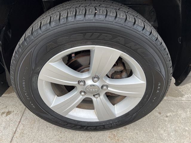 Used 2014 Jeep Compass Sport w/ Power Value Group image 8