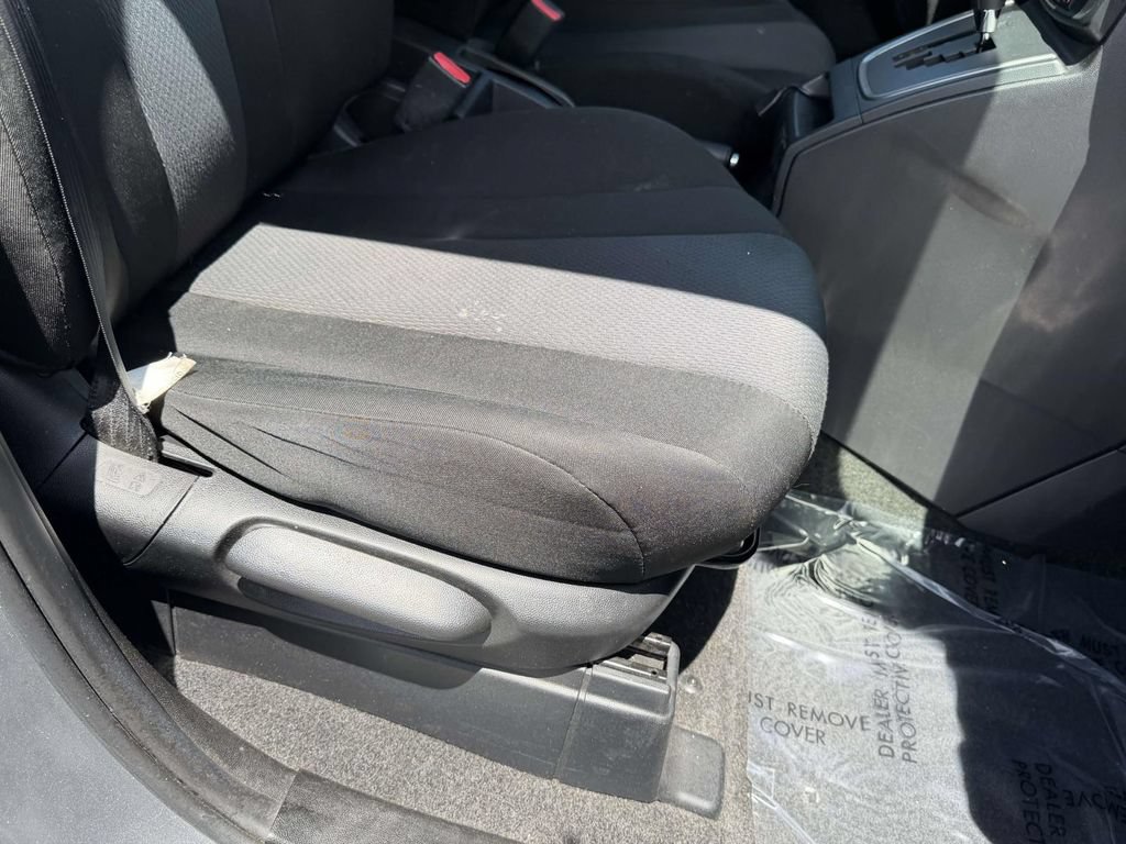 Used 2014 MAZDA MAZDA5 Sport FWD image 11