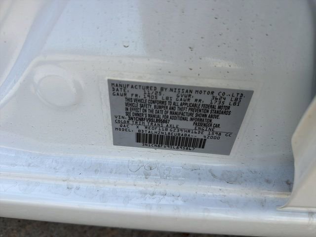 New 2025 Nissan Versa SR FWD image 24