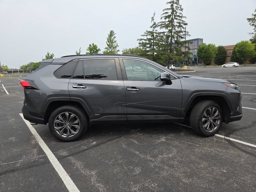 Used 2022 Toyota RAV4 Limited AWD/4WD image 24