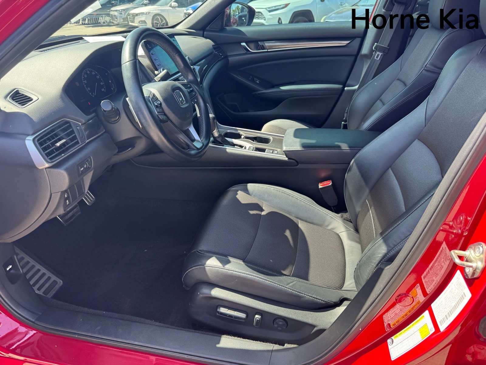 Used 2018 Honda Accord Sport image 10