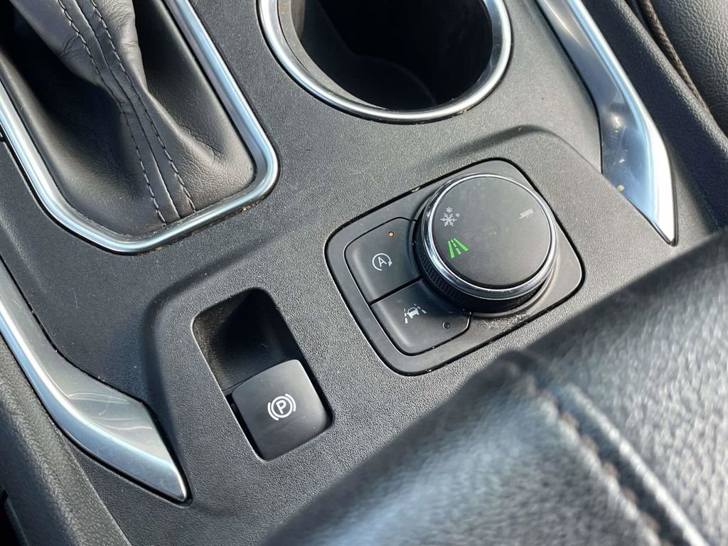 Used 2022 Chevrolet Traverse High Country w/ LPO, Floor Liner Package image 39