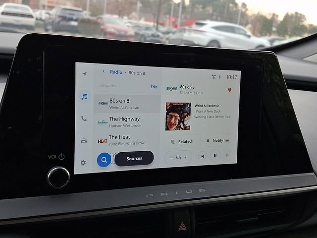 Used 2024 Toyota Prius LE image 18