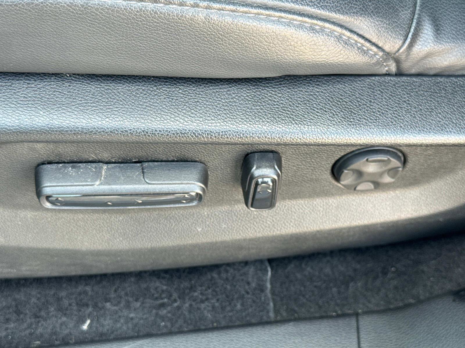 Used 2021 Honda CR-V Touring image 16