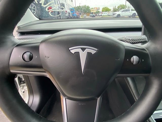 Used 2021 Tesla Model 3 Standard Range Plus image 16