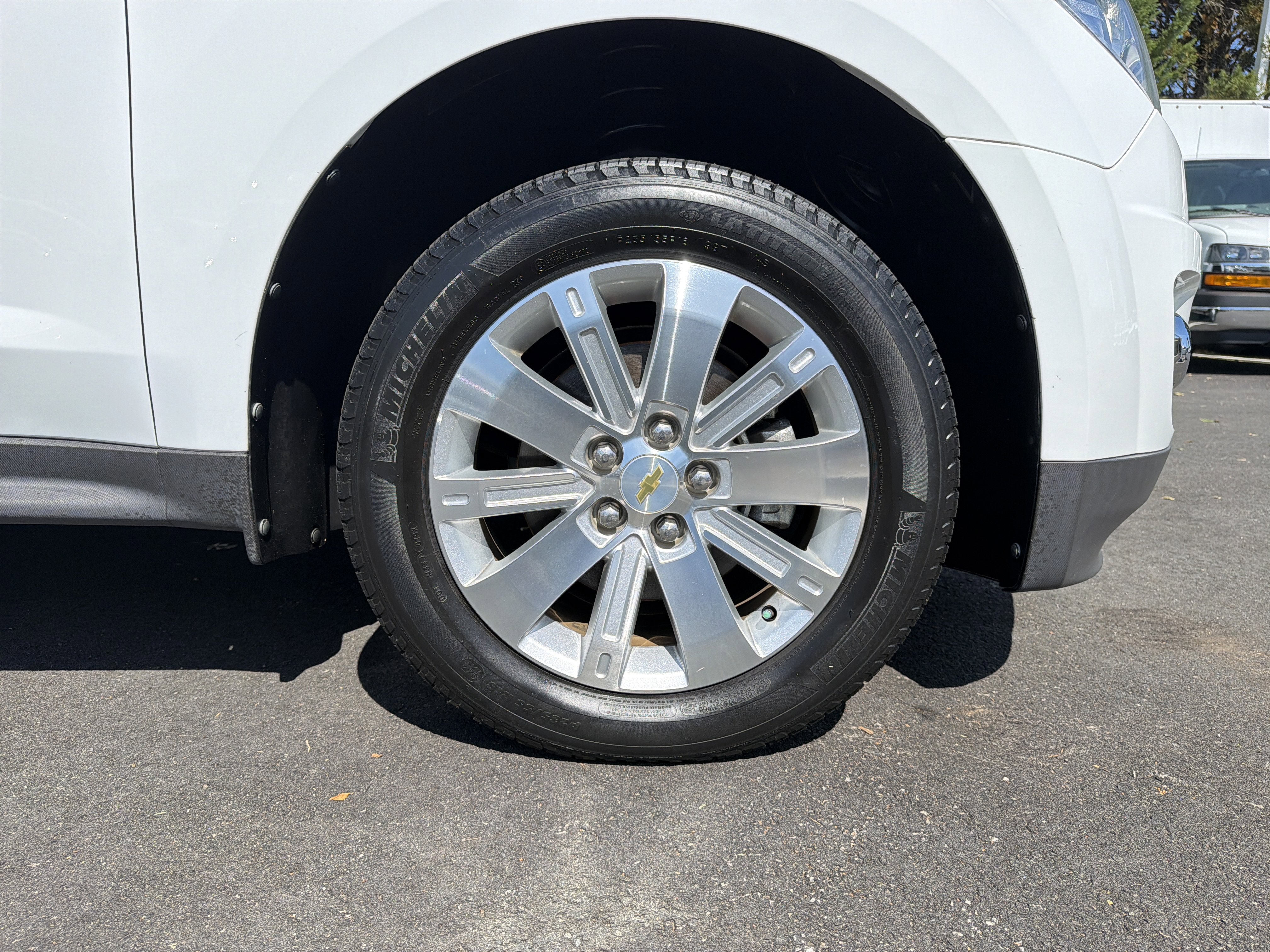 Used 2011 Chevrolet Equinox LTZ AWD/4WD image 13