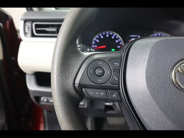 Used 2021 Toyota RAV4 XLE w/ Convenience Package image 24