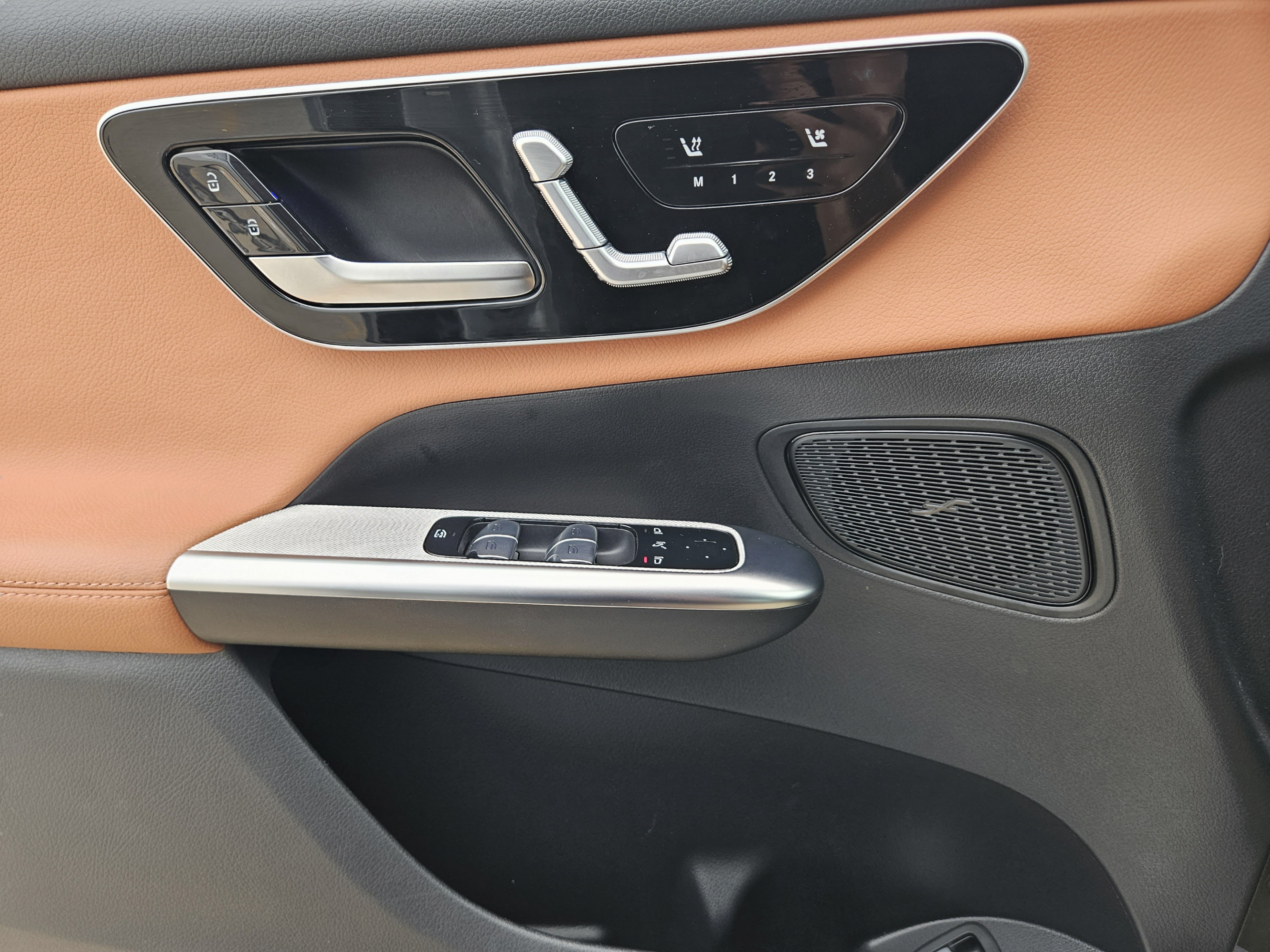 Certified 2026 Mercedes-Benz GLC 300 image 13