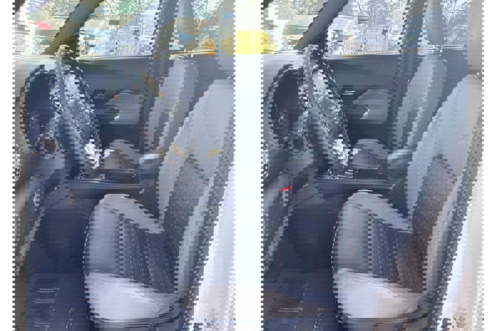 Certified 2023 Nissan Kicks SR w/ SR Premium Package image 12