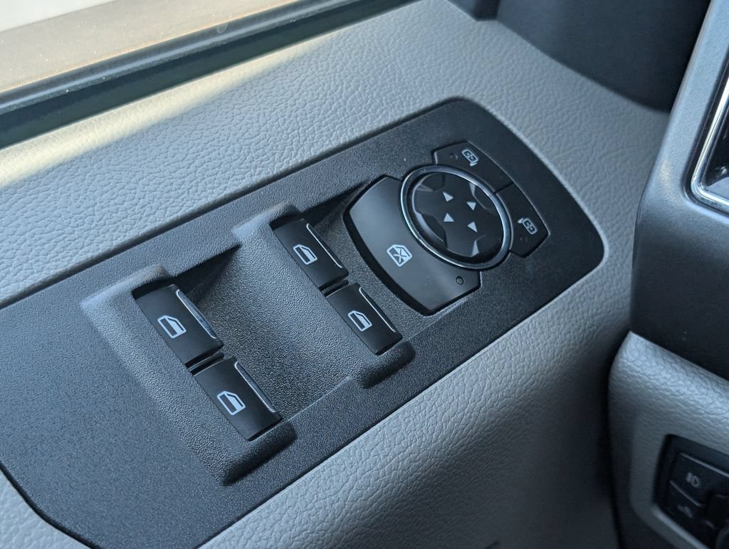 Used 2018 Ford F150 XLT AWD/4WD image 12