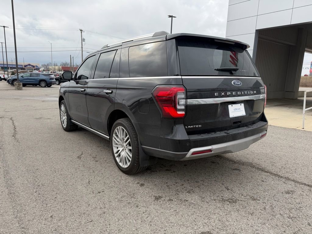 Used 2024 Ford Expedition Limited image 2