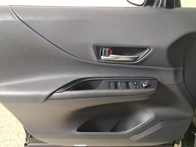 Used 2024 Toyota Venza LE image 21