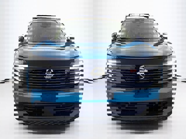 Certified 2025 Nissan Kicks SR w/ SR Premium Package image 2