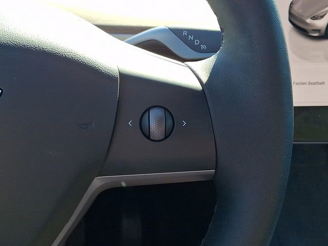 Used 2023 Tesla Model Y Long Range AWD/4WD image 22