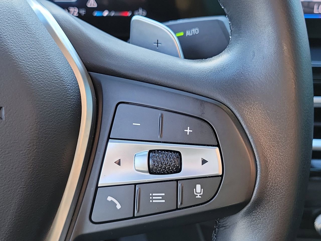 Used 2024 BMW 230i Coupe w/ Convenience Package image 25