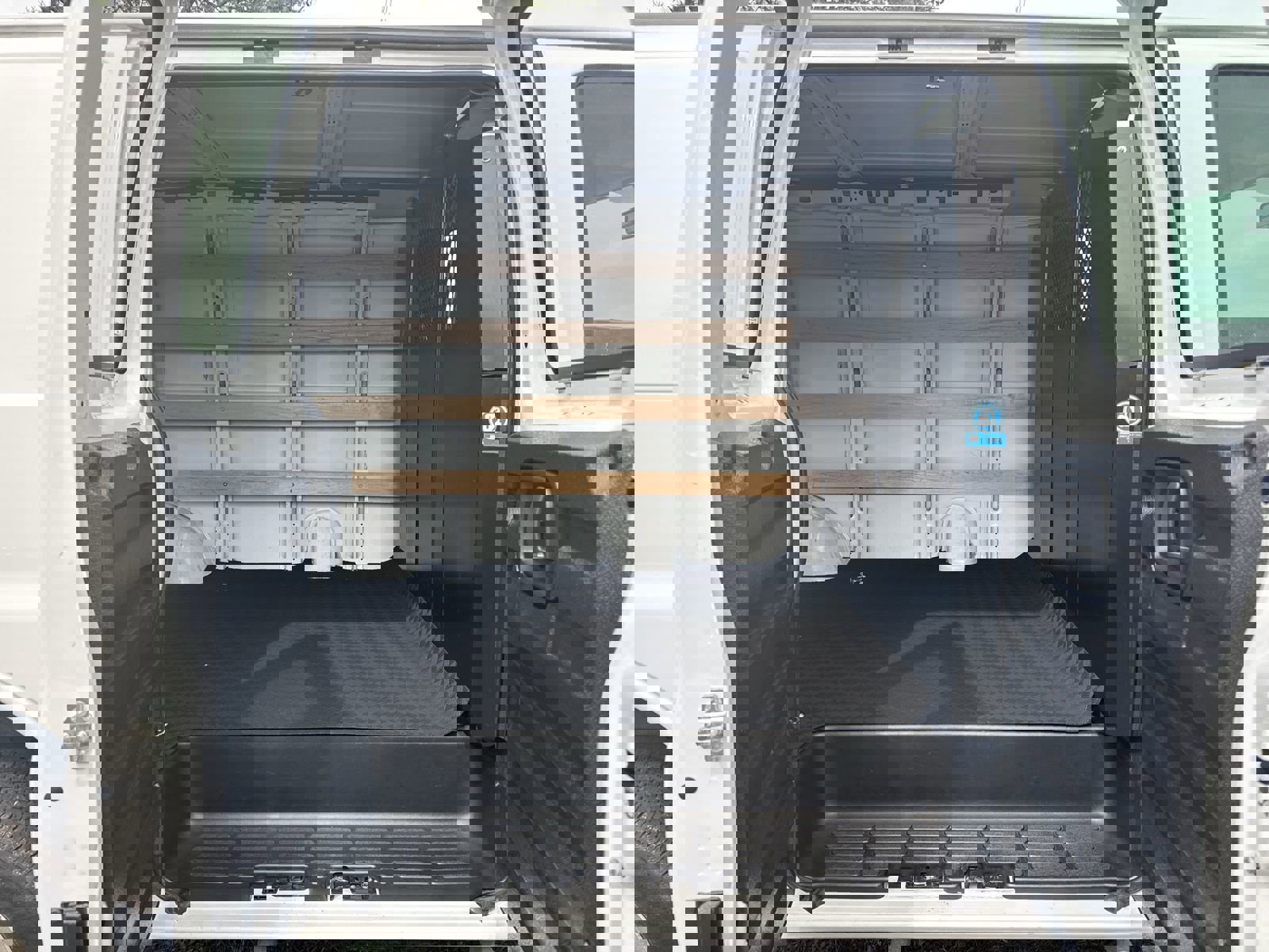 Used 2024 GMC Savana 2500 w/ Driver Convenience Package image 29