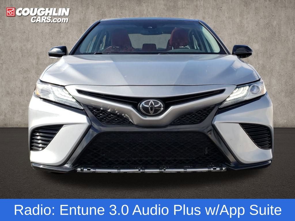 Used 2019 Toyota Camry XSE image 3