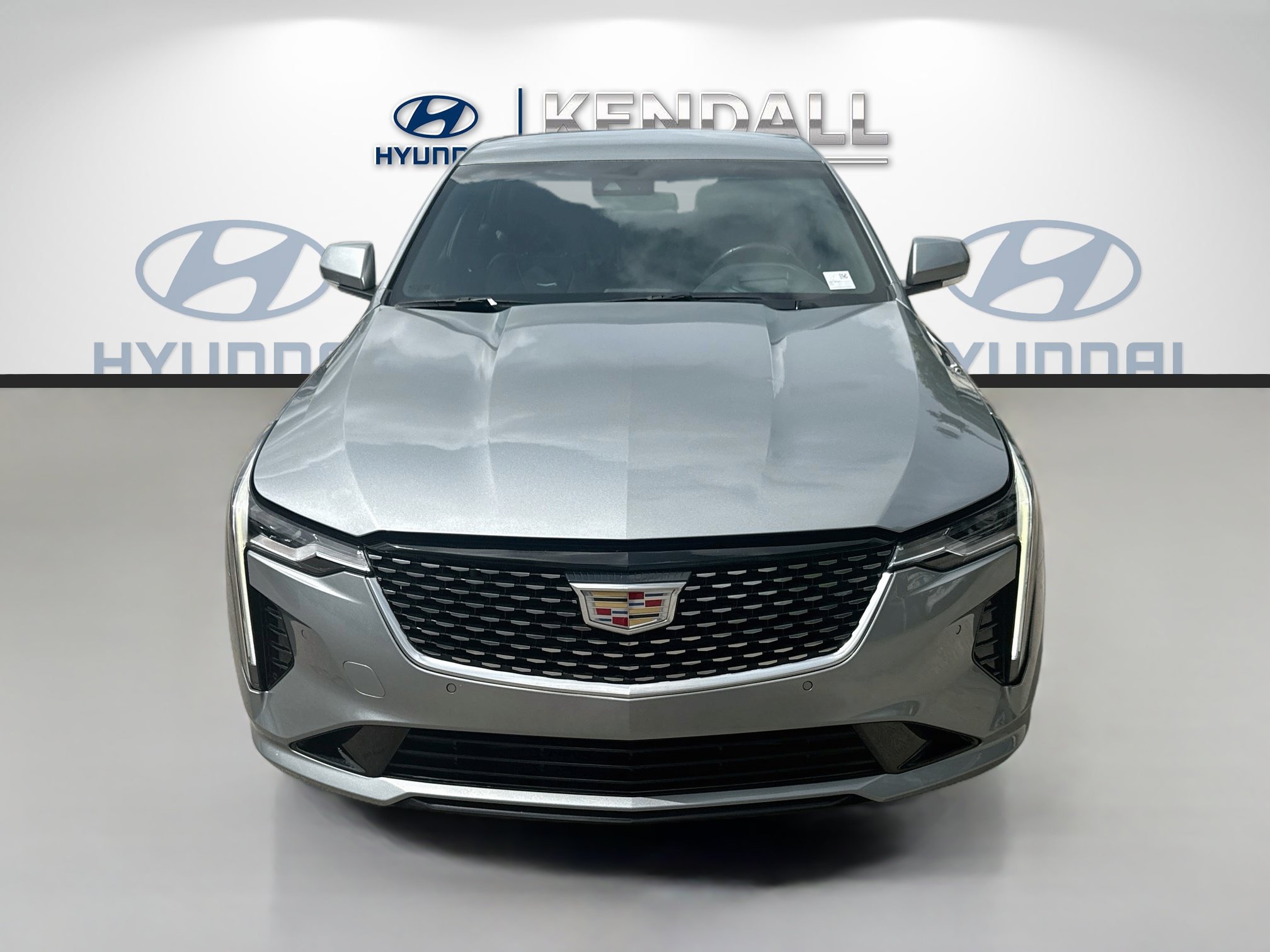 Used 2023 Cadillac CT4 Premium Luxury RWD image 2