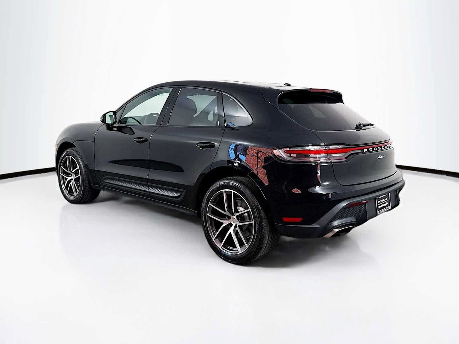 New 2025 Porsche Macan AWD/4WD image 3