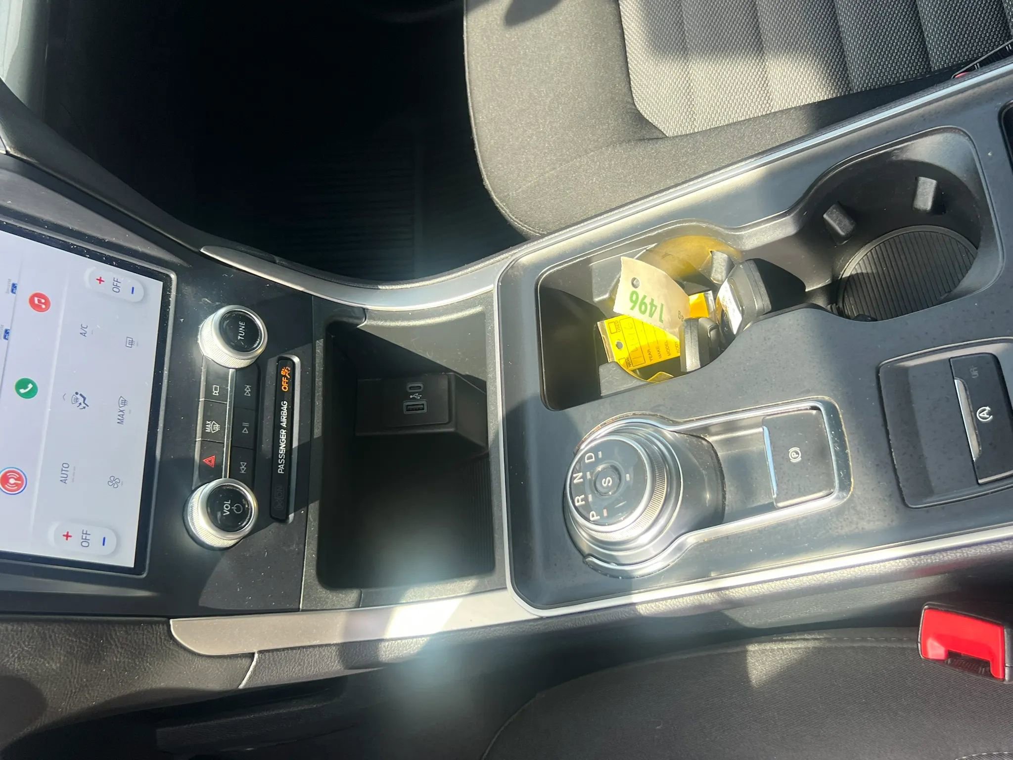 Used 2023 Ford Edge SE AWD/4WD image 16