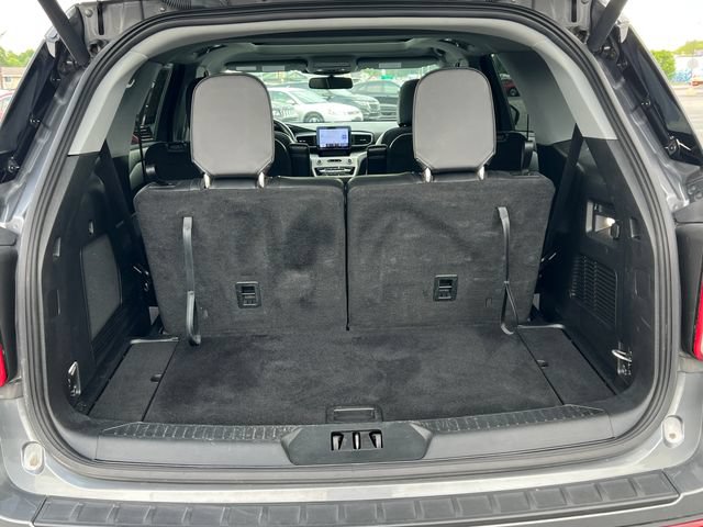 Used 2023 Ford Explorer XLT w/ Equipment Group 202A AWD/4WD image 42