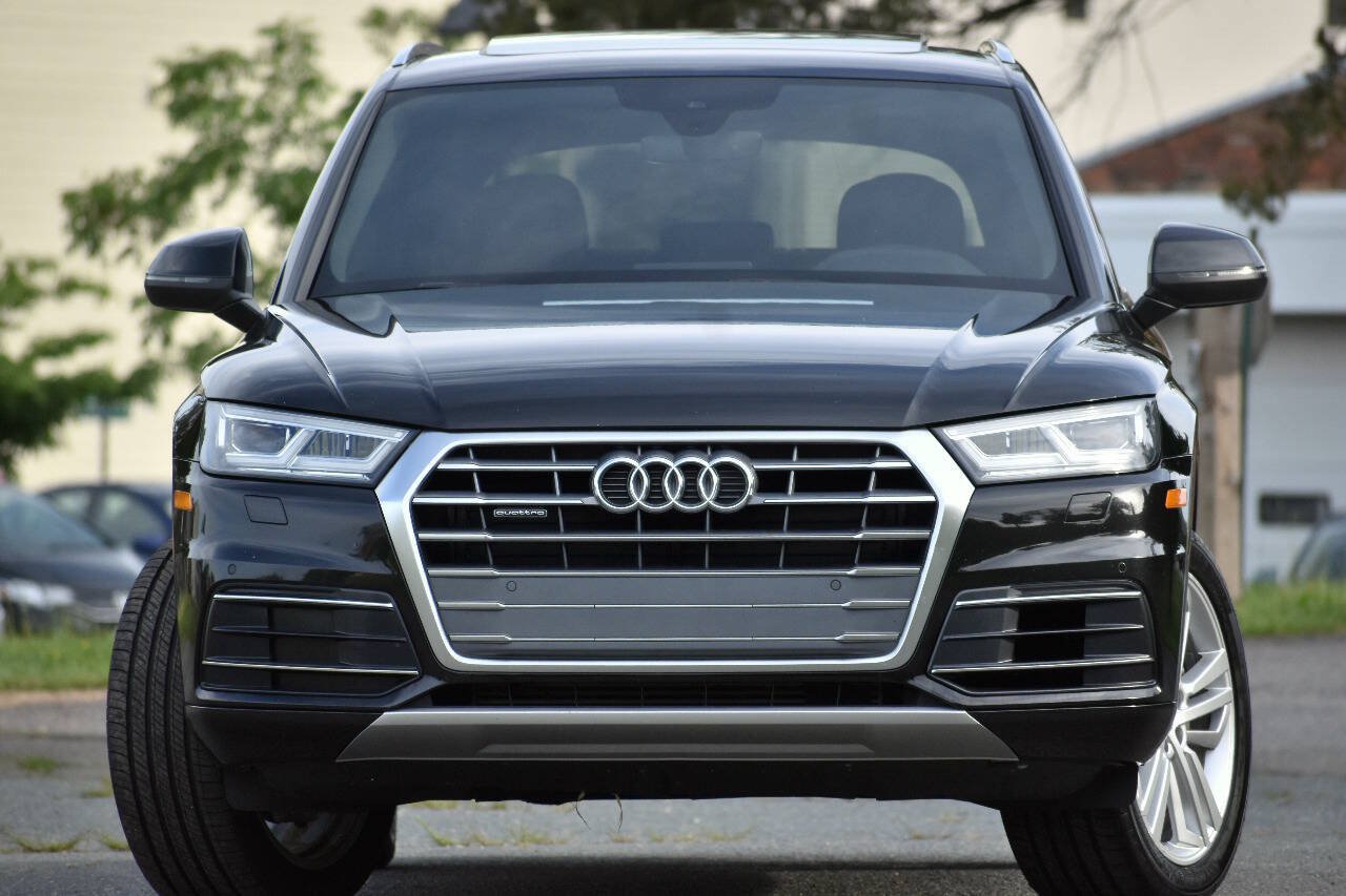 Used 2018 Audi Q5 2.0T Premium Plus w/ Premium Plus Package AWD/4WD image 3