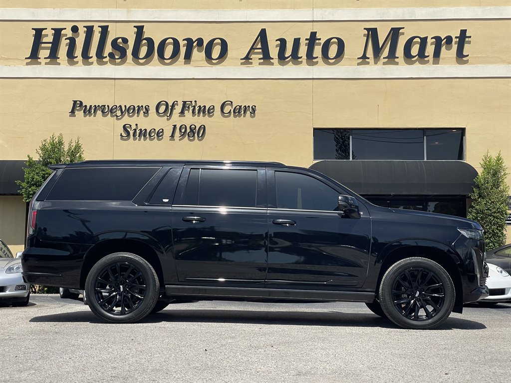 Used 2021 Cadillac Escalade ESV Sport w/ Driver Assist Tech Package AWD/4WD image 4