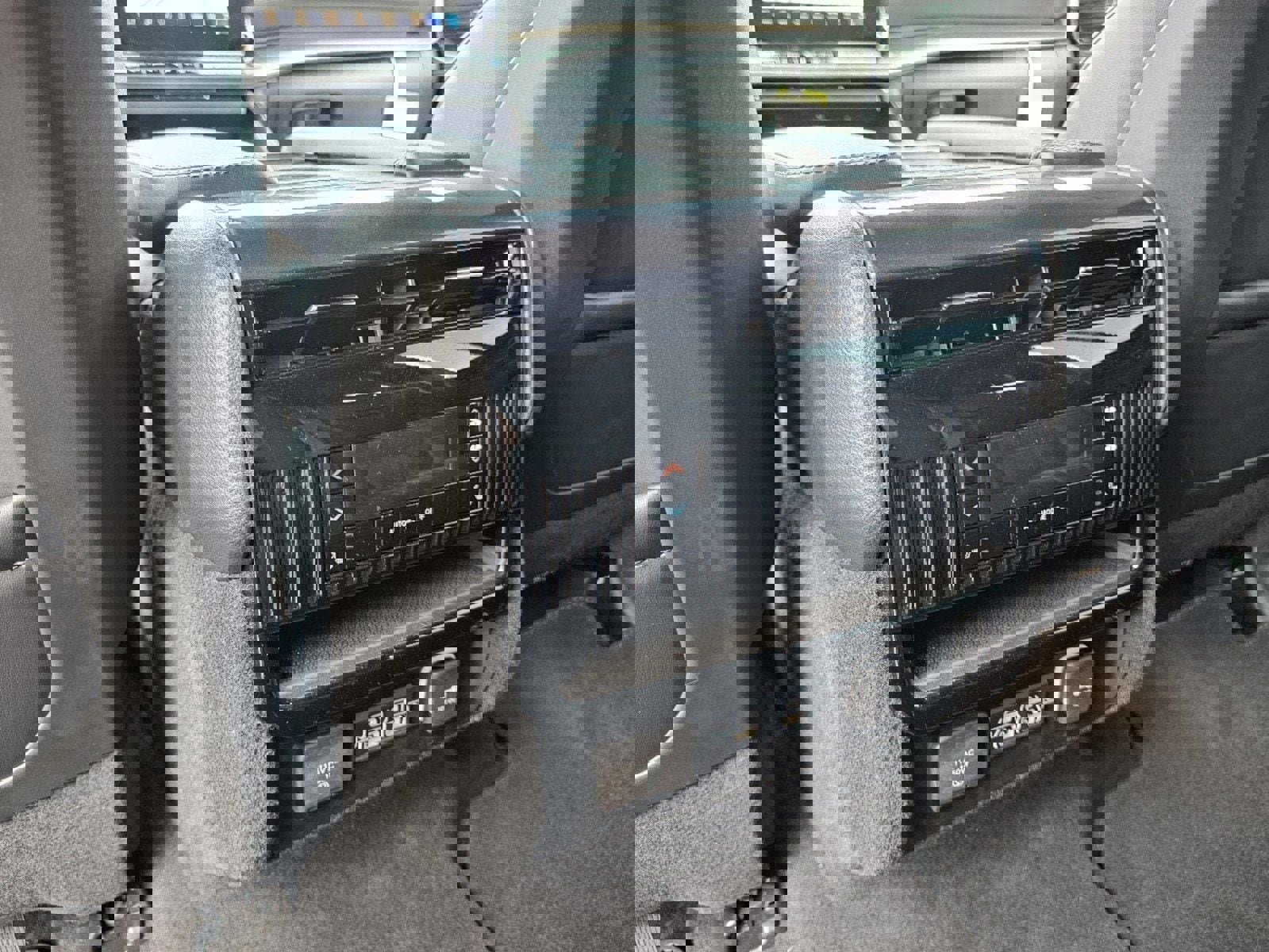 New 2024 Jeep Wagoneer 2WD w/ Convenience Group I image 19