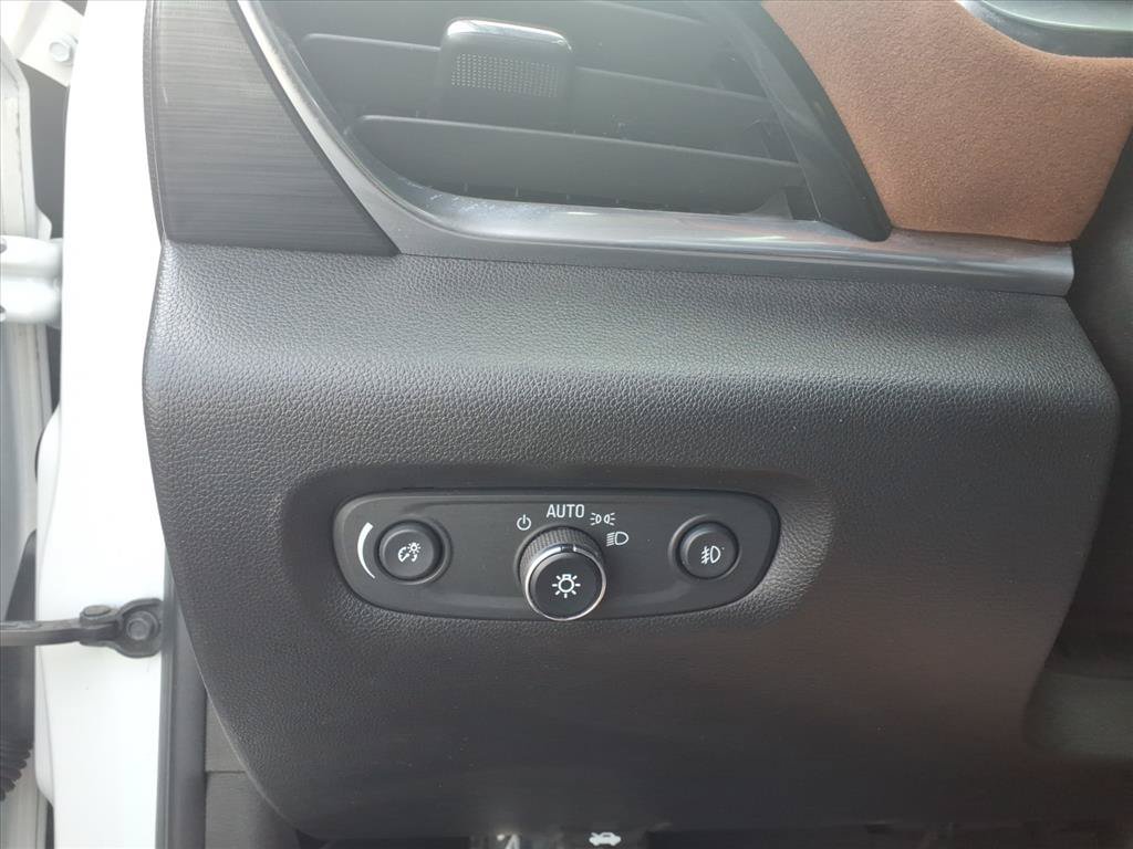 Used 2019 Chevrolet Traverse High Country AWD/4WD image 18